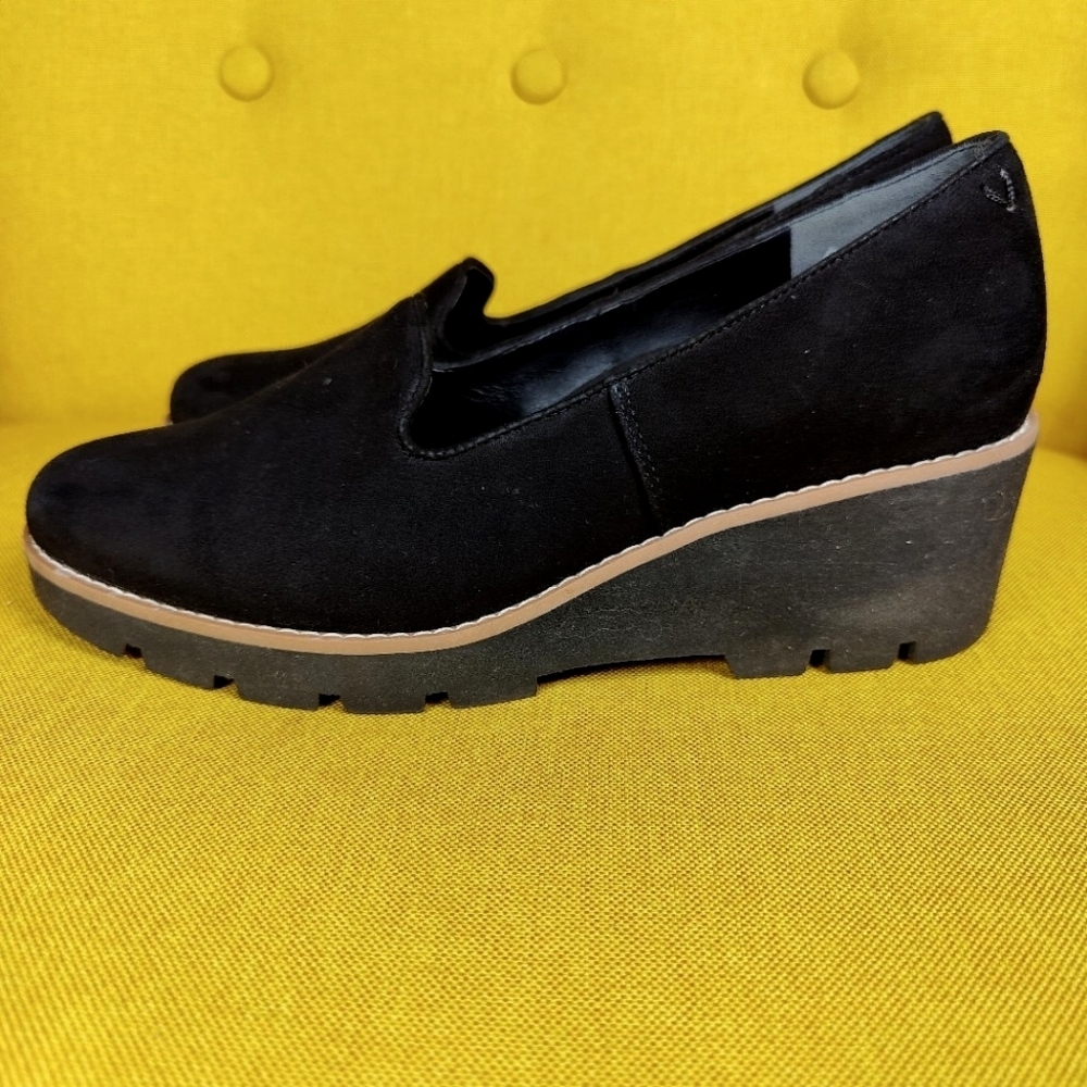 Vionic Black Wedge Shoes